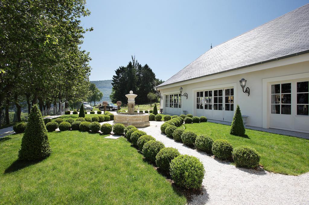 Les Saints Peres Hotel Montagnole Bagian luar foto