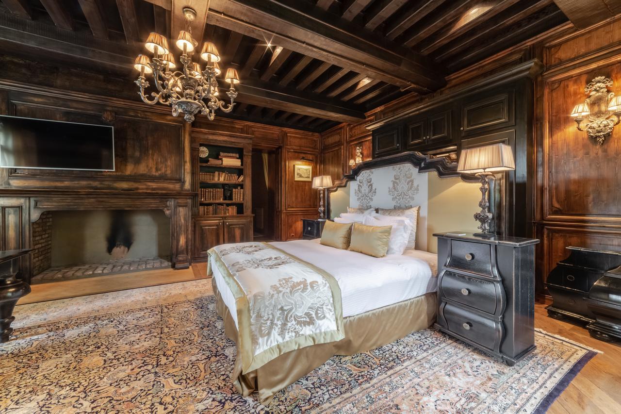 Les Saints Peres Hotel Montagnole Bagian luar foto